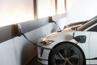 Vyplatí se dnes elektromobil, nebo diesel? Ukážeme vám porovnání | Solární magazín
